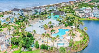 Elegant waterfront condo with central AC, balcony, and shared pools & hot tubs