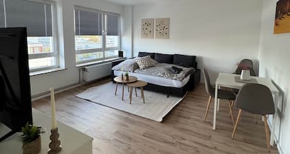 Zentrale helle 2-Zimmer Wohnung mit modernem Flair