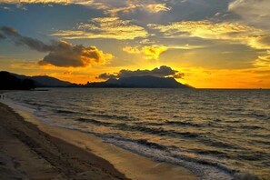 Beach - Nazrat Residence (Langkawi)