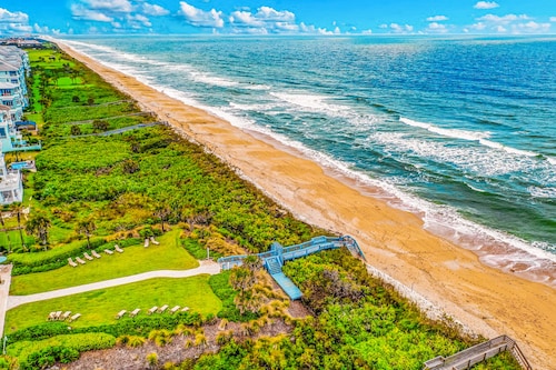 Coastal Gem on the Golf Course w/ Shared Pool, & Beach Access - Dog-Friendly