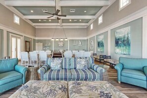 Interior - Coastal Gem on the Golf Course w/ Shared Pool, & Beach Access - Dog-Friendly (Palm Coast)