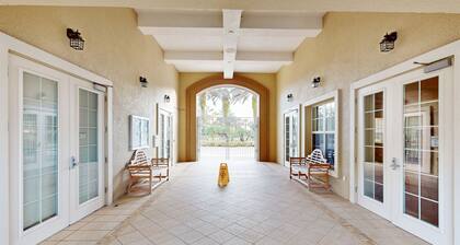 Immaculate Townhome in Upscale Community w/ Pool & Balcony - Near Beach