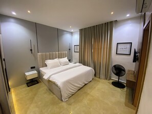 3 bedrooms, iron/ironing board, WiFi