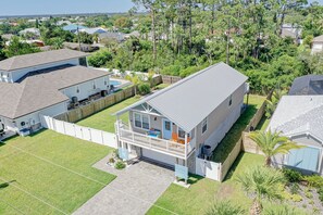 Exterior - Walk to Beach with Private Pool, Balconies & Huge Lawn | Blocks to Dining (St. Augustine)