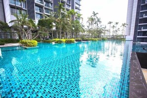 Kolam renang outdoor