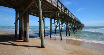 Renovated & dog-friendly Flagler Beach beauty with sweeping views, WiFi, & AC