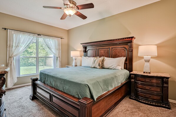 3 bedrooms, desk, iron/ironing board, free WiFi