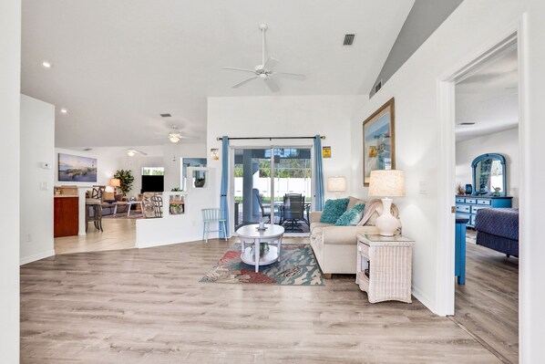 Smart TV, books, offices