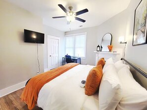 3 chambres, fer et planche à repasser, accès à Internet, literie fournie