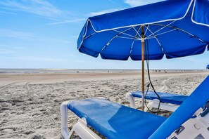 Beach - Newly-built 2-story home near the ocean with patio, washer/dryer, streaming (Atlantic Beach)