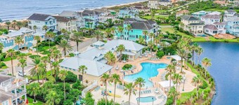 Palm-surrounded stunner with enclosed pool & water views - dog-friendly