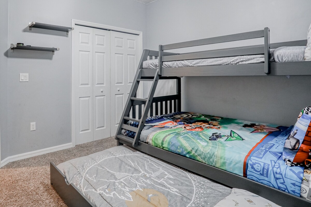 Photo 24 of Updated, dog-friendly gem w/fenced yard, foosball & pool tables, WiFi, fireplace
