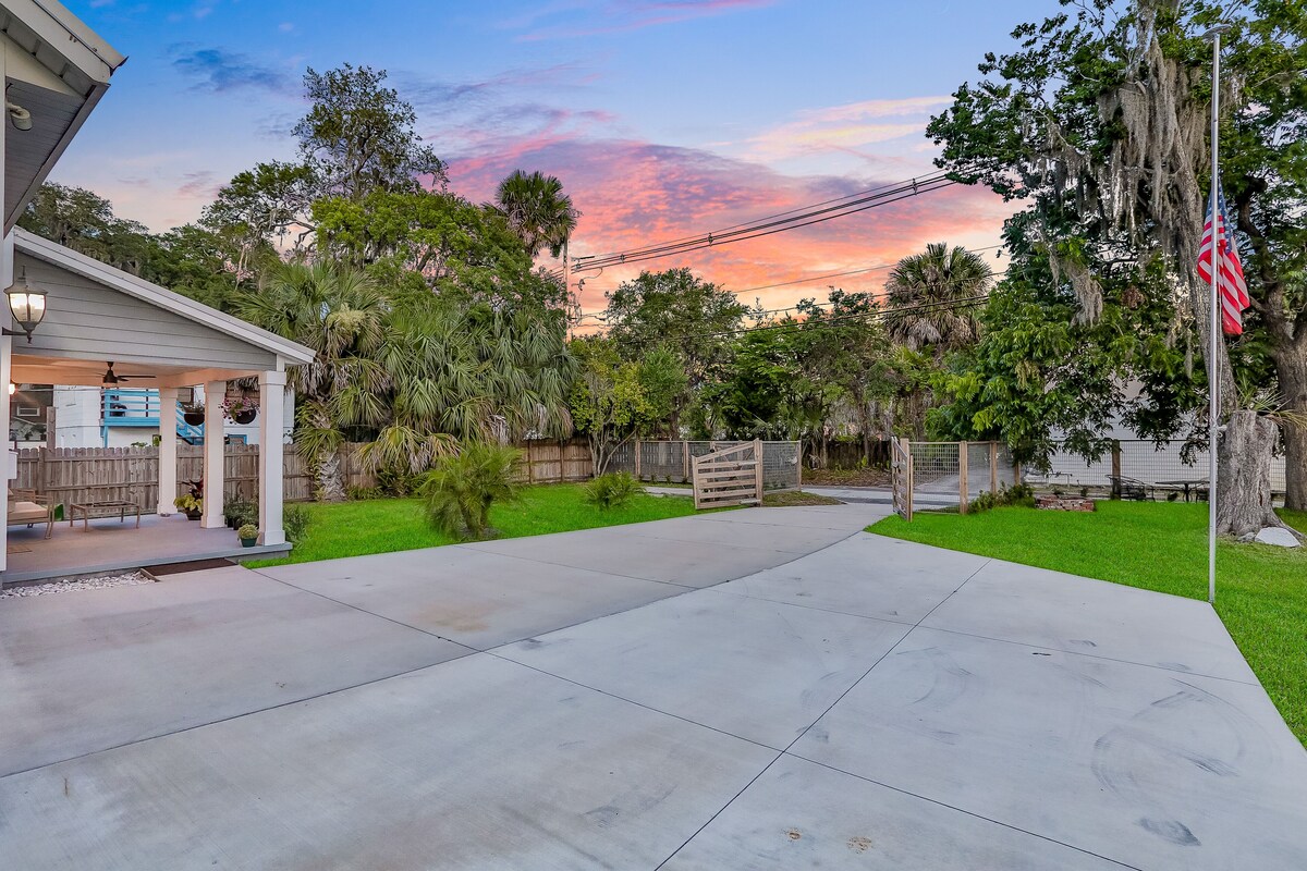 Photo 34 of Updated, dog-friendly gem w/fenced yard, foosball & pool tables, WiFi, fireplace