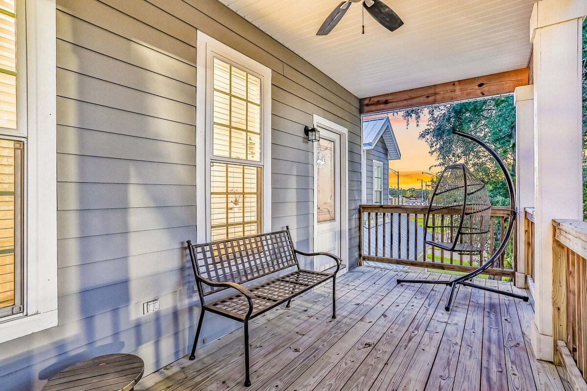 Photo 7 of Updated, dog-friendly gem w/fenced yard, foosball & pool tables, WiFi, fireplace