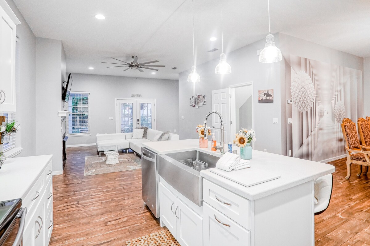 Photo 15 of Updated, dog-friendly gem w/fenced yard, foosball & pool tables, WiFi, fireplace