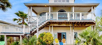 Tropical Gem w/ Courtyard & Large Deck – Stroll 1 Block to Beach Boardwalk