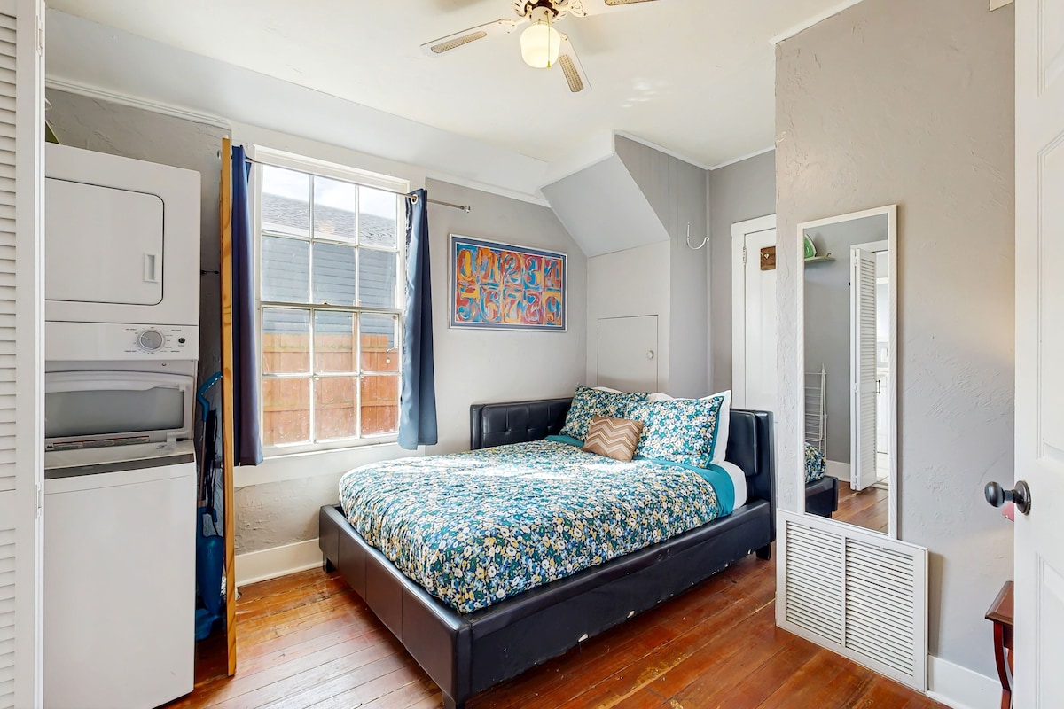 Photo 18 of Charming, historic home with balcony, enclosed yard, A/C - near downtown & beach