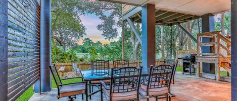 تناول الطعام بالخارج