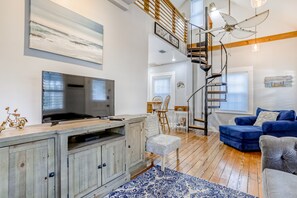 Téléviseur, lecteur de DVD, sélection de musique, sélection de films