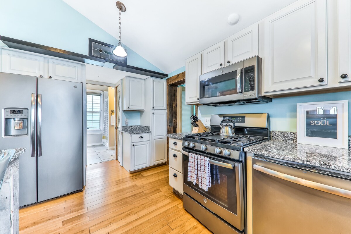 Photo 4 of Ideally located getaway w/ tiki bar, outdoor seating, & brick grill - dogs OK
