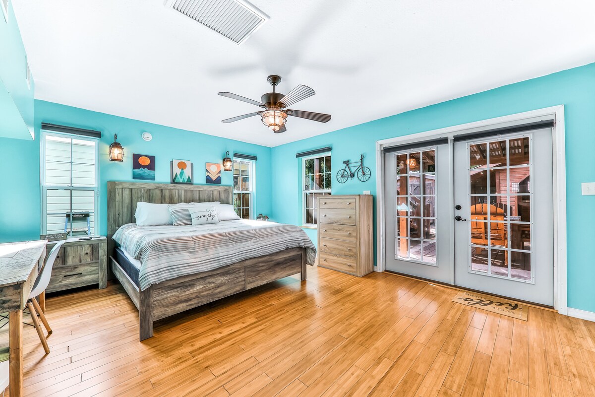Photo 5 of Ideally located getaway w/ tiki bar, outdoor seating, & brick grill - dogs OK