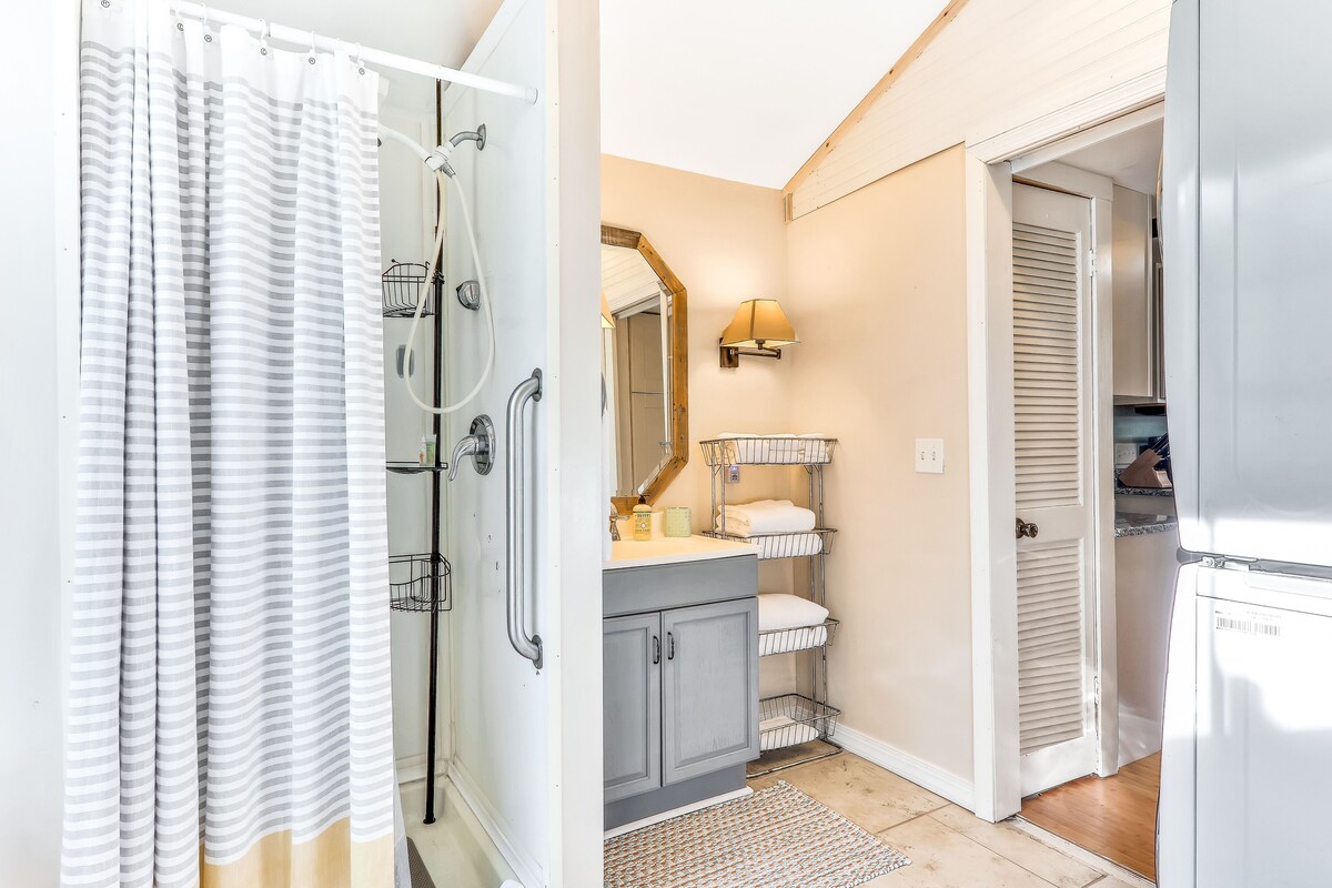 Photo 18 of Ideally located getaway w/ tiki bar, outdoor seating, & brick grill - dogs OK