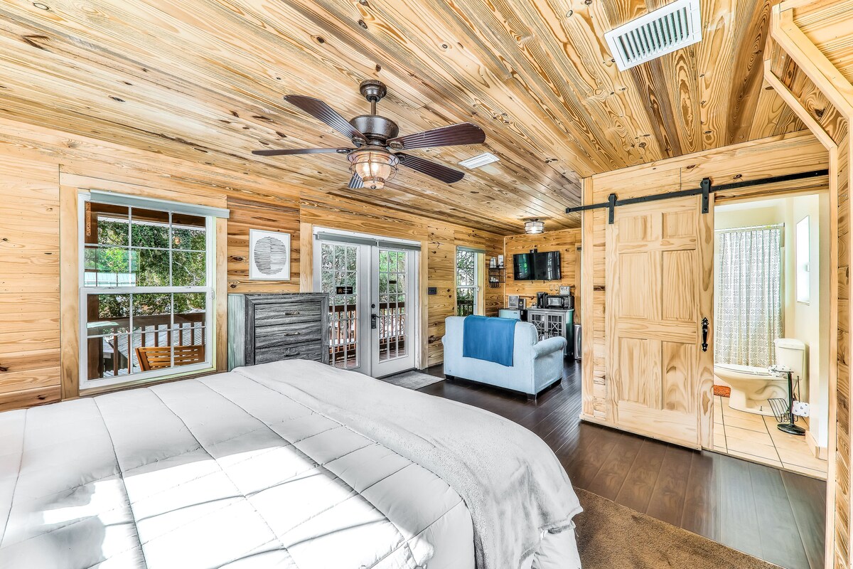 Photo 28 of Ideally located getaway w/ tiki bar, outdoor seating, & brick grill - dogs OK