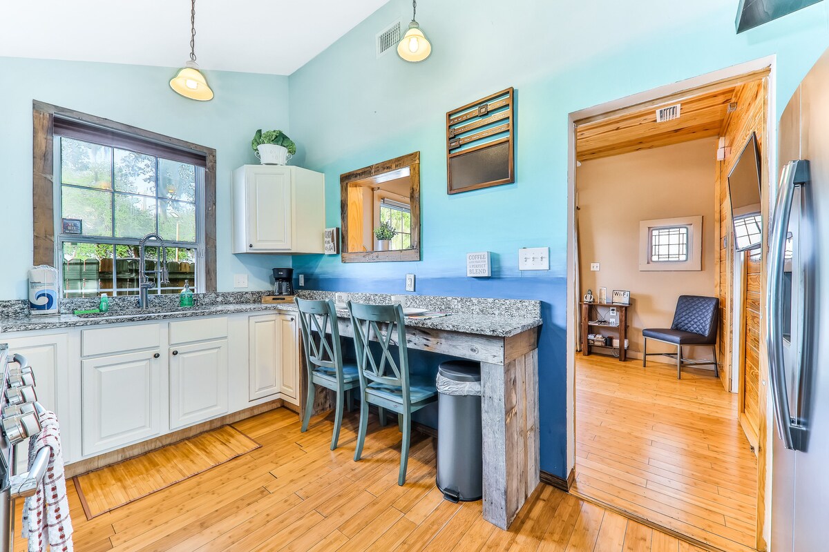 Photo 10 of Ideally located getaway w/ tiki bar, outdoor seating, & brick grill - dogs OK