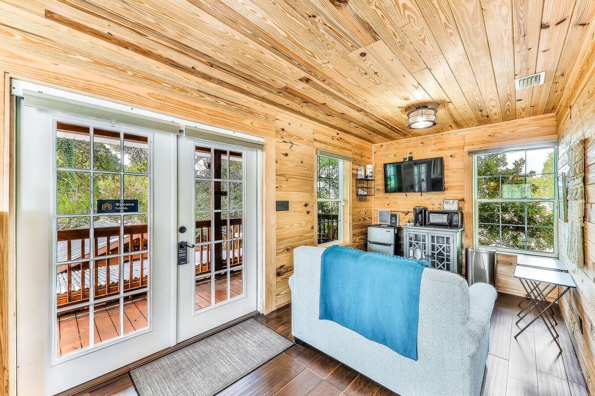 Photo 24 of Ideally located getaway w/ tiki bar, outdoor seating, & brick grill - dogs OK