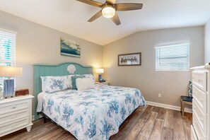 3 chambres, fer et planche à repasser, accès au Wi-Fi (inclus)