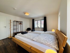 2 bedrooms, WiFi, bed sheets - Aposto Apartments Am Marktplatz 13 with Private Terrace and Wi-Fi (Oberderdingen)