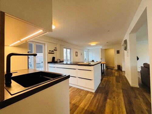 Aposto Apartments Am Marktplatz 13 with Private Terrace and Wi-Fi