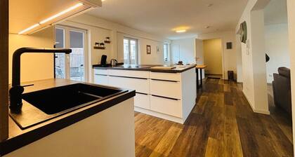 Aposto Apartments Am Marktplatz 13 with Private Terrace and Wi-Fi