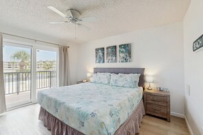 2 habitaciones, tabla de planchar con plancha y cuna de viaje 