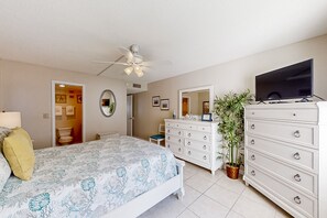 2 bedrooms, desk, iron/ironing board, Internet - Ground-floor condo by the beach with on-site pool, tennis, & private patio (St. Augustine)