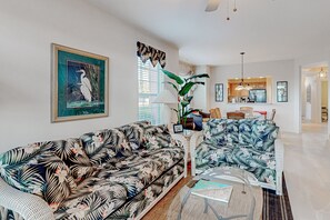 TV, DVD player, books, stereo