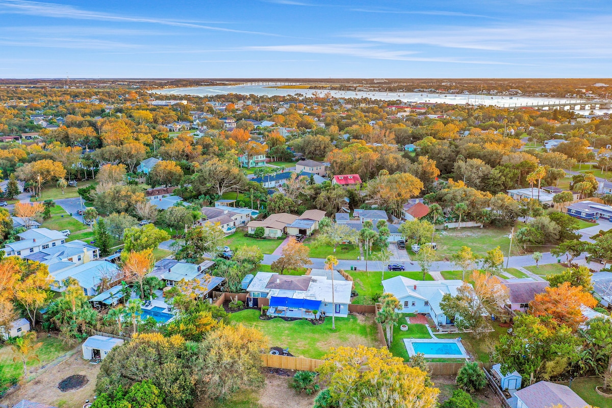 Photo 46 of Spacious Dog-Friendly House near Beaches, Historic Downtown w/Beach Access