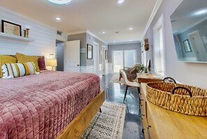 4 habitaciones, escritorio, tabla de planchar con plancha y wifi gratis 