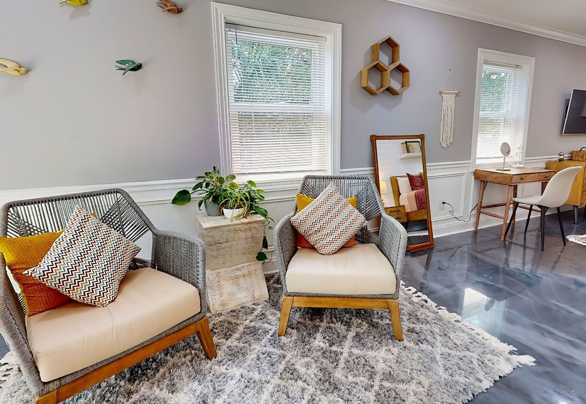 Photo 31 of Spacious Dog-Friendly House near Beaches, Historic Downtown w/Beach Access