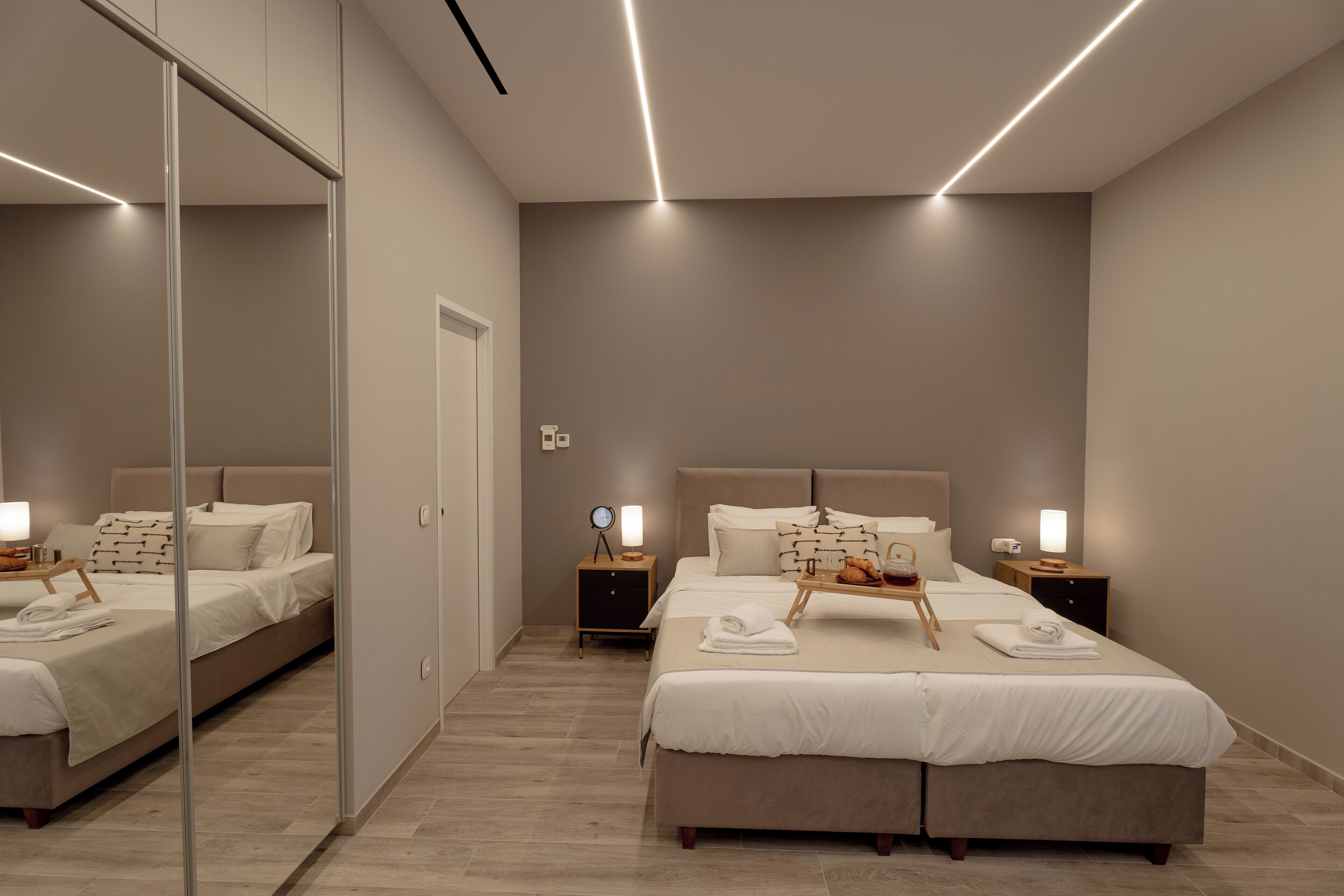 Tinos, Luxury Penthouse | Espacio para trabajar con laptop, insonorización y wifi gratis 