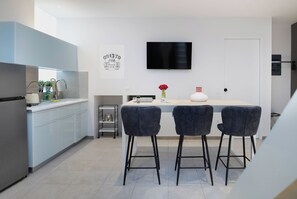 Laptop workspace, free WiFi