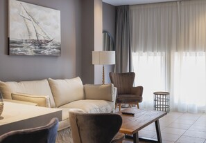 Laptop workspace, free WiFi