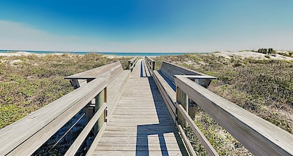 Patio Condo in Oceanfront Community w/ Pool – Walk to Beach