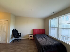 1 makuuhuone, ilmainen Wi-Fi, vuodevaatteet, pääsy pyörätuolilla