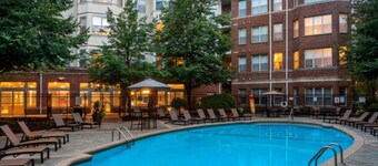 1 Bedroom in Revere with central AC and 24hr gym access