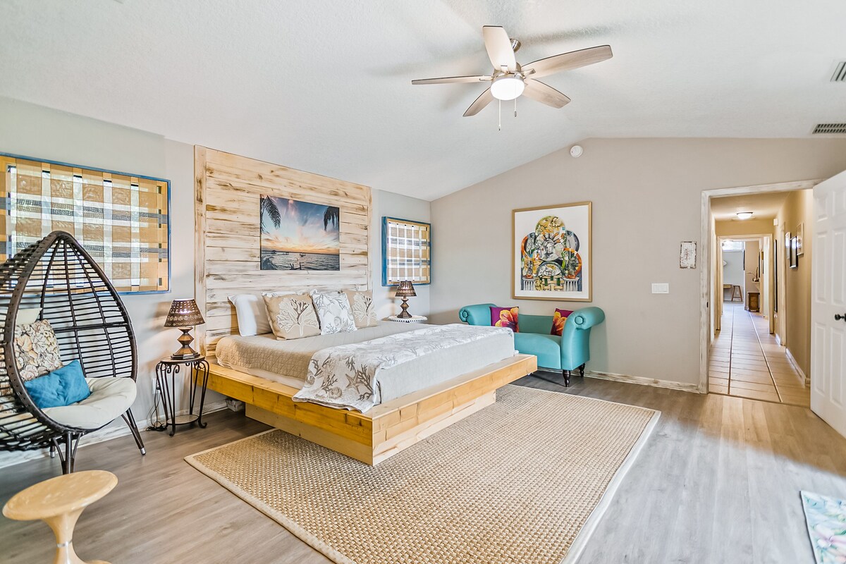 Photo 25 of Dog-Friendly Home with High-Speed WiFi, Washer/Dryer, Central AC, & Adult Bikes