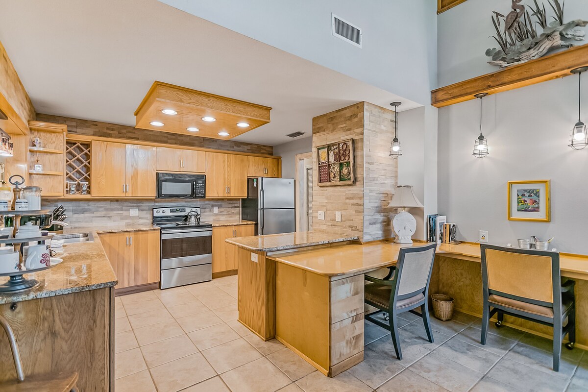 Photo 3 of Dog-Friendly Home with High-Speed WiFi, Washer/Dryer, Central AC, & Adult Bikes