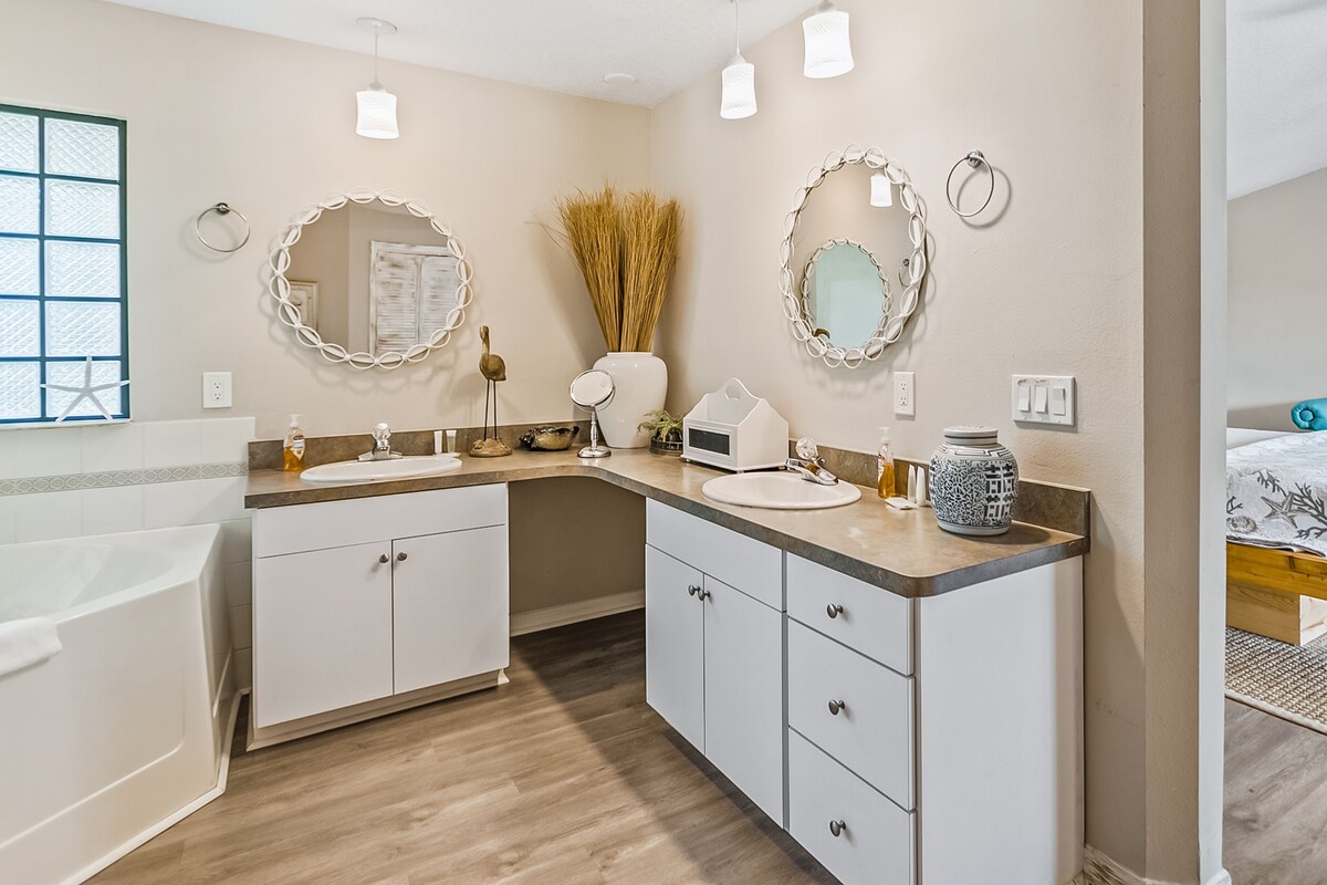 Photo 31 of Dog-Friendly Home with High-Speed WiFi, Washer/Dryer, Central AC, & Adult Bikes