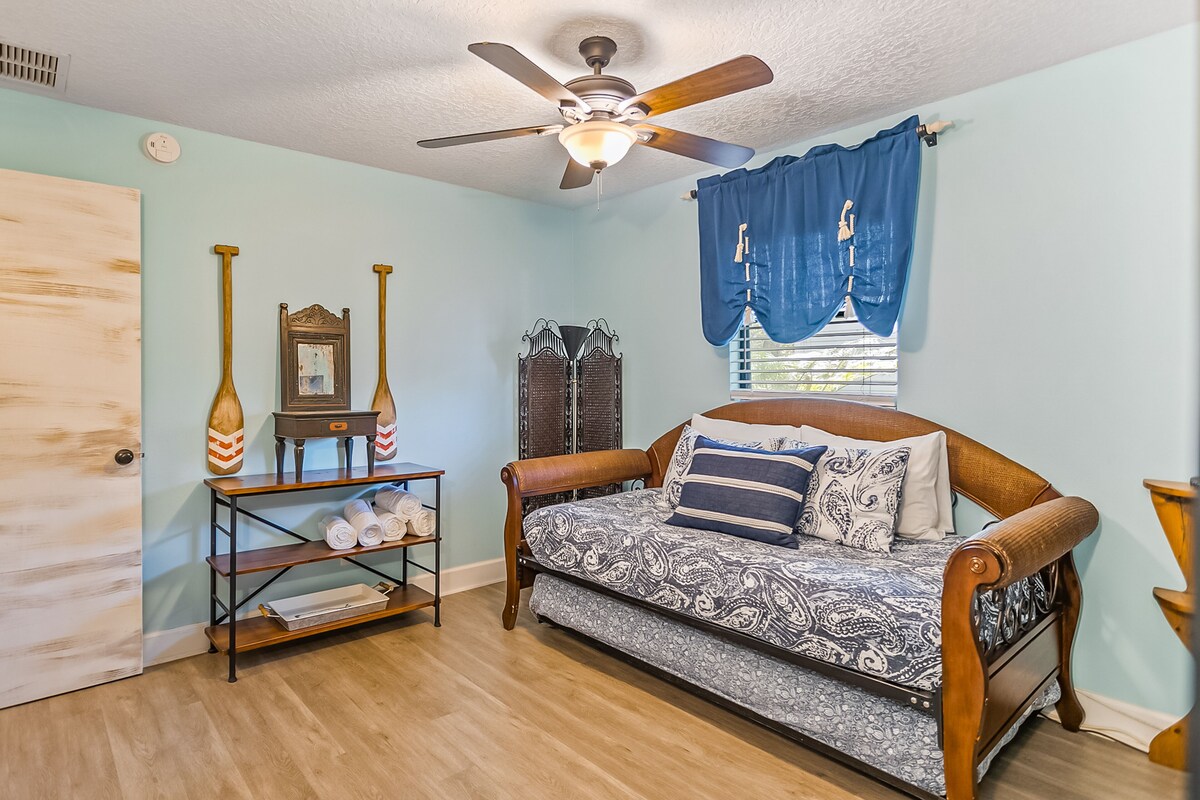 Photo 21 of Dog-Friendly Home with High-Speed WiFi, Washer/Dryer, Central AC, & Adult Bikes