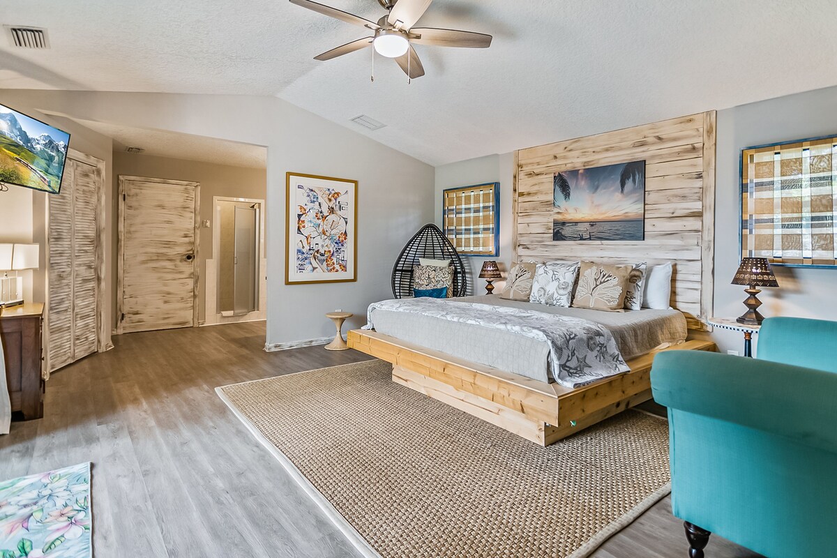 Photo 24 of Dog-Friendly Home with High-Speed WiFi, Washer/Dryer, Central AC, & Adult Bikes